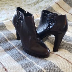 Bandolino Business Ankle Bootie